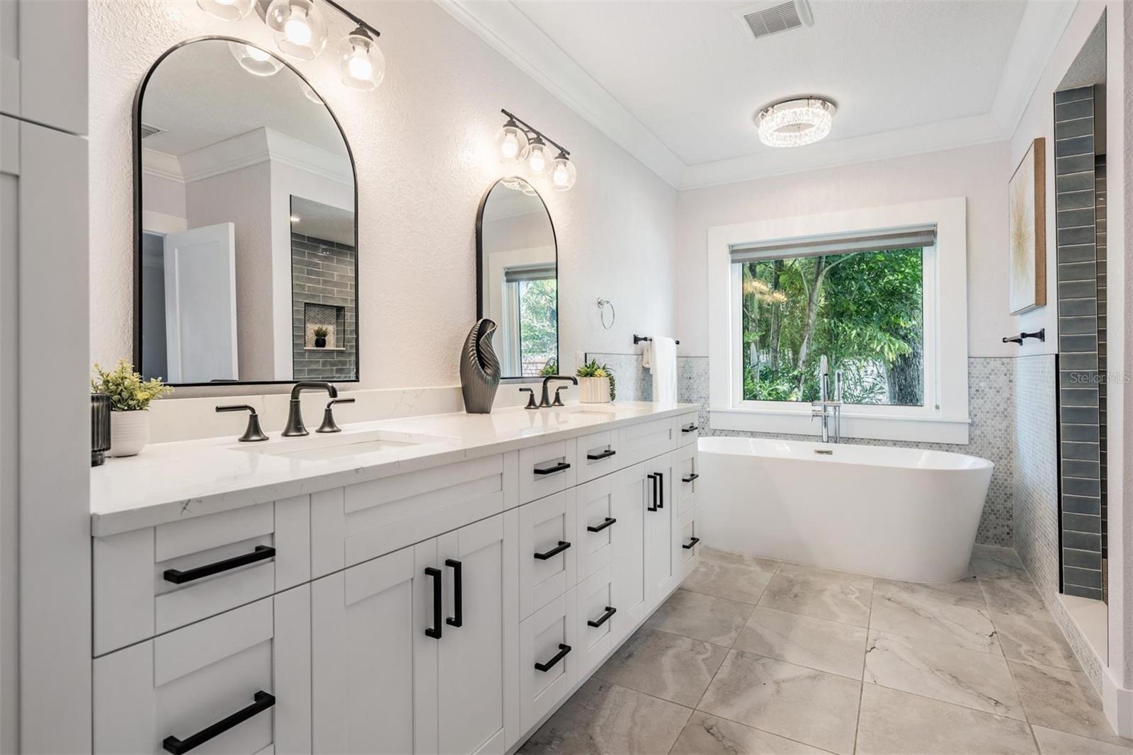 5003 W NEPTUNE WAY, TAMPA, FL, 33609