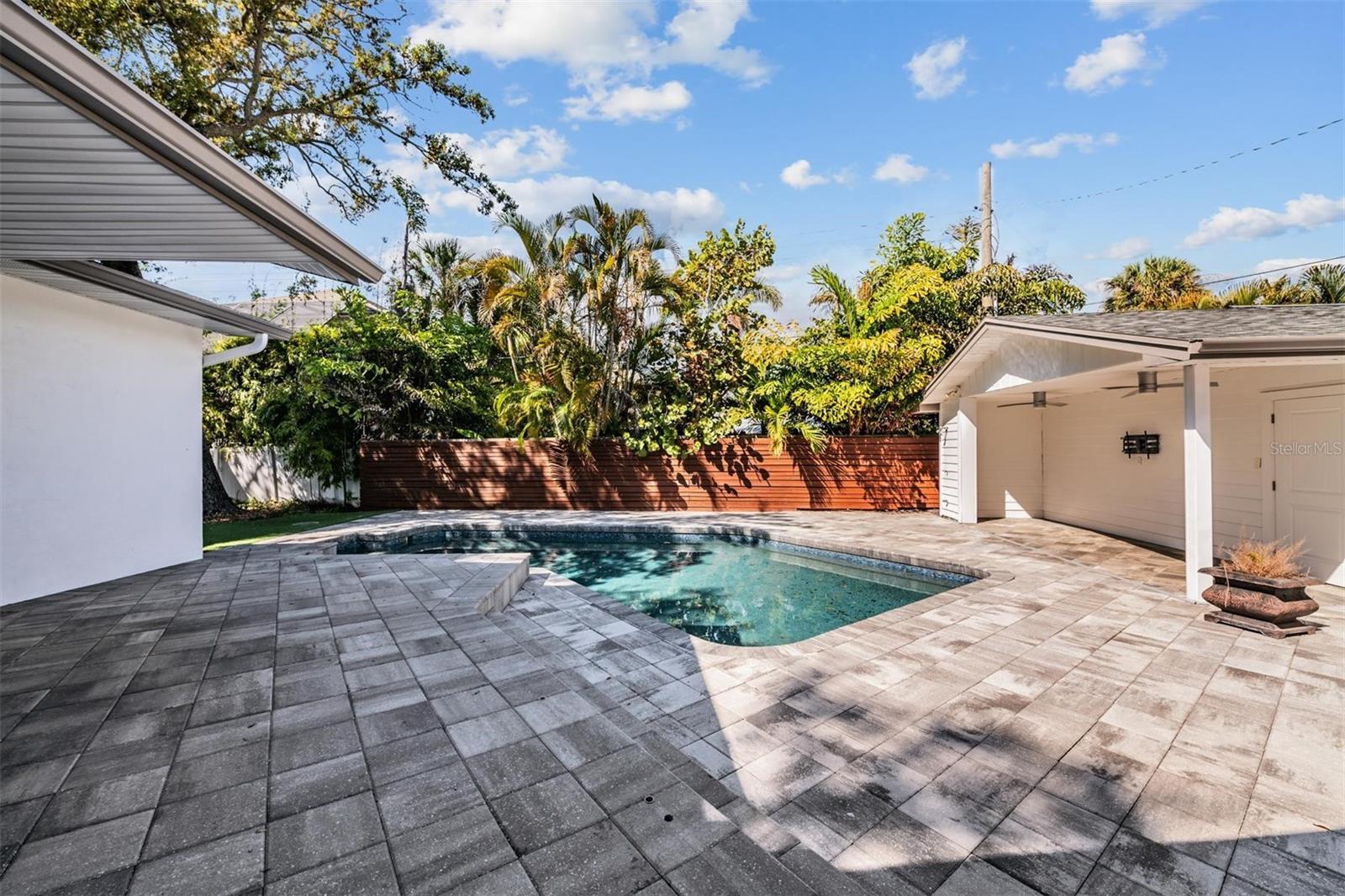 5003 W NEPTUNE WAY, TAMPA, FL, 33609