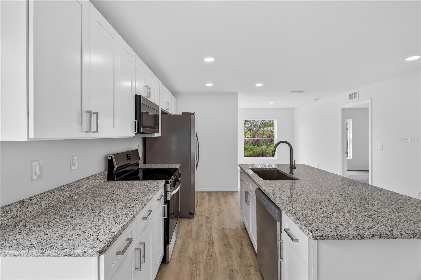 1003 AVENUE A, HAINES CITY, FL, 33844