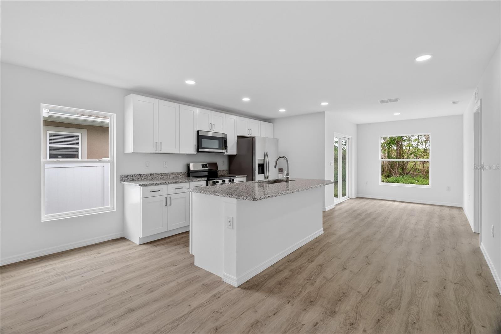 1003 AVENUE A, HAINES CITY, FL, 33844