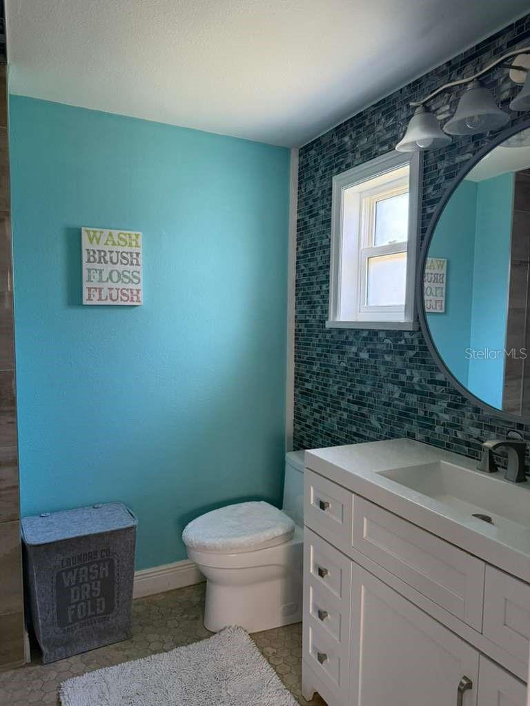 2021 VALLEY DR, DUNEDIN, FL, 34698