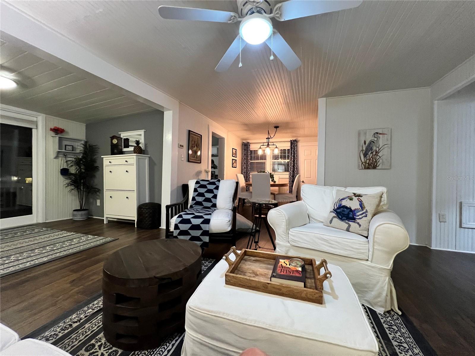 810 N TREMAIN ST, MOUNT DORA, FL, 32757