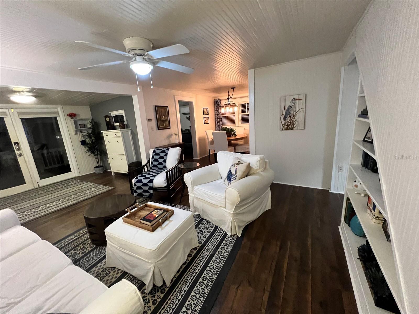 810 N TREMAIN ST, MOUNT DORA, FL, 32757