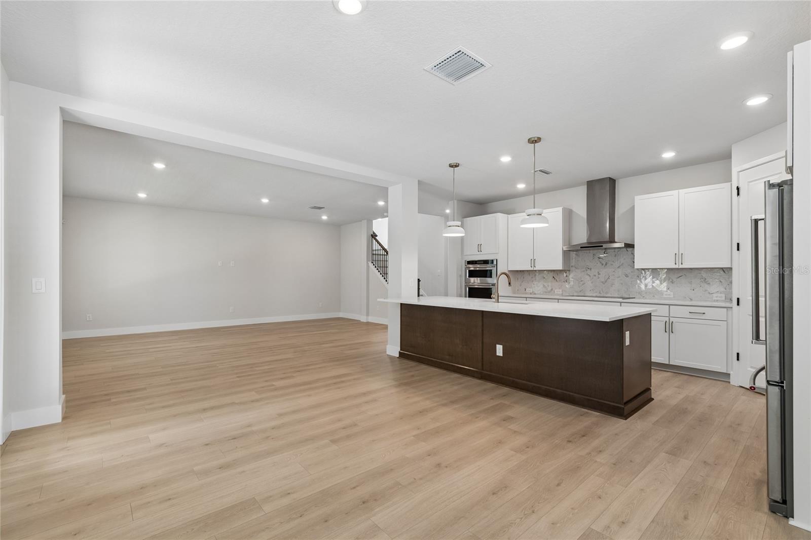2916 W ELLIS DR, TAMPA, FL, 33611
