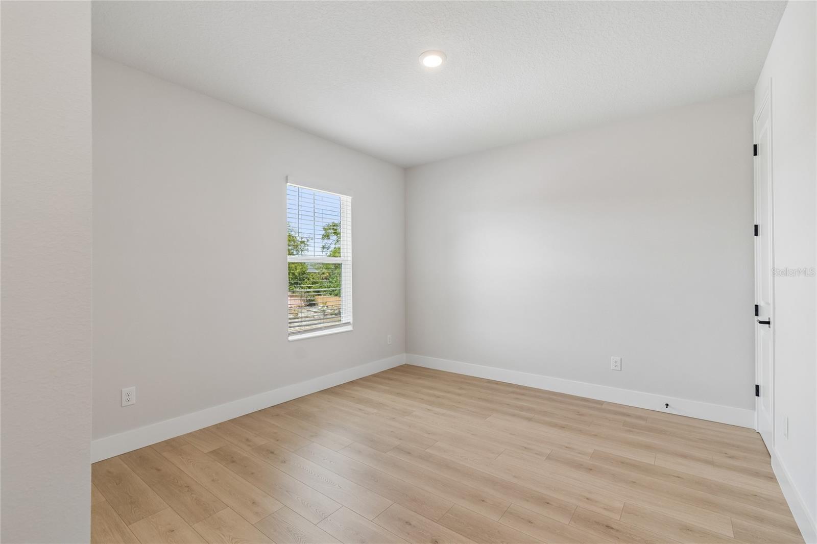 2916 W ELLIS DR, TAMPA, FL, 33611