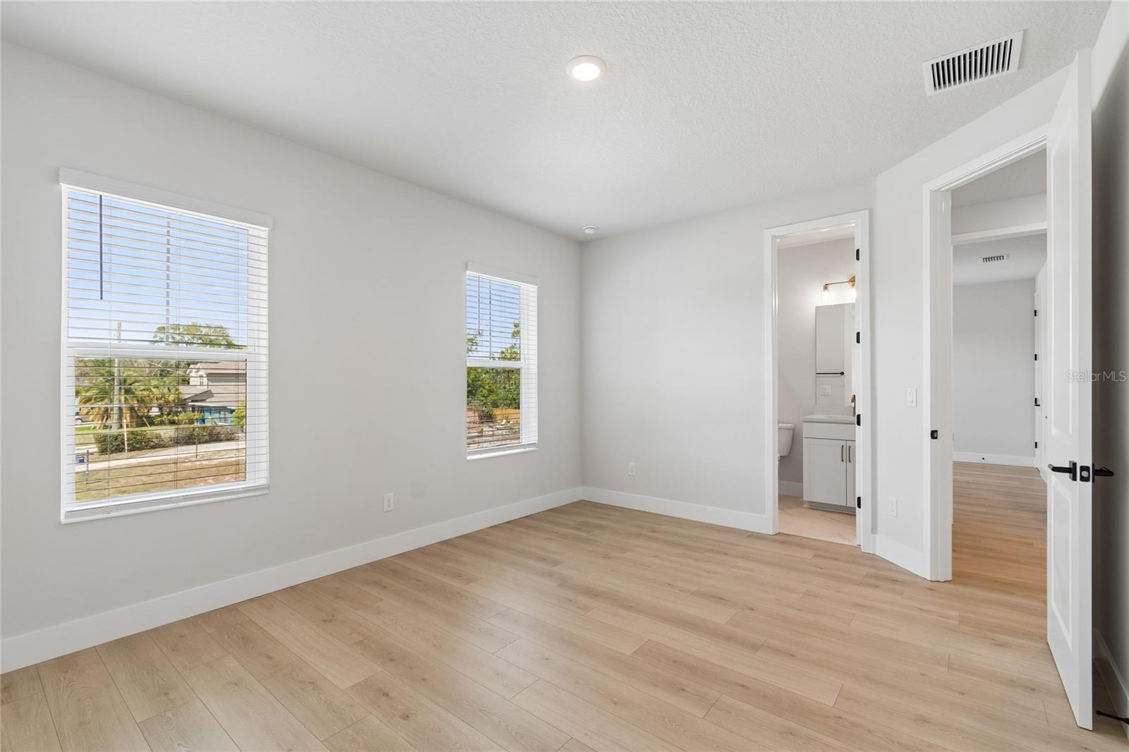 2916 W ELLIS DR, TAMPA, FL, 33611