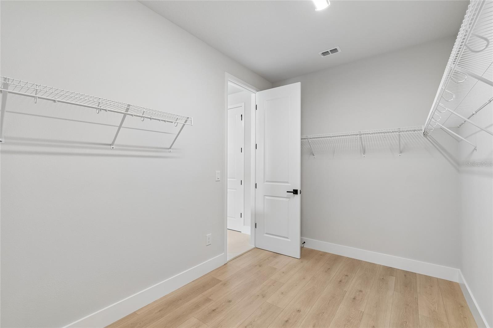 2916 W ELLIS DR, TAMPA, FL, 33611