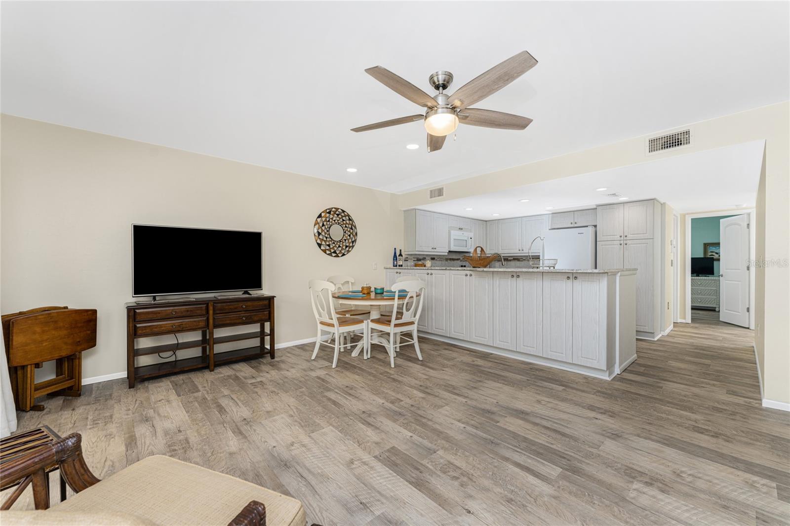 6800 PLACIDA RD #TH2, 1B, ENGLEWOOD, FL, 34224