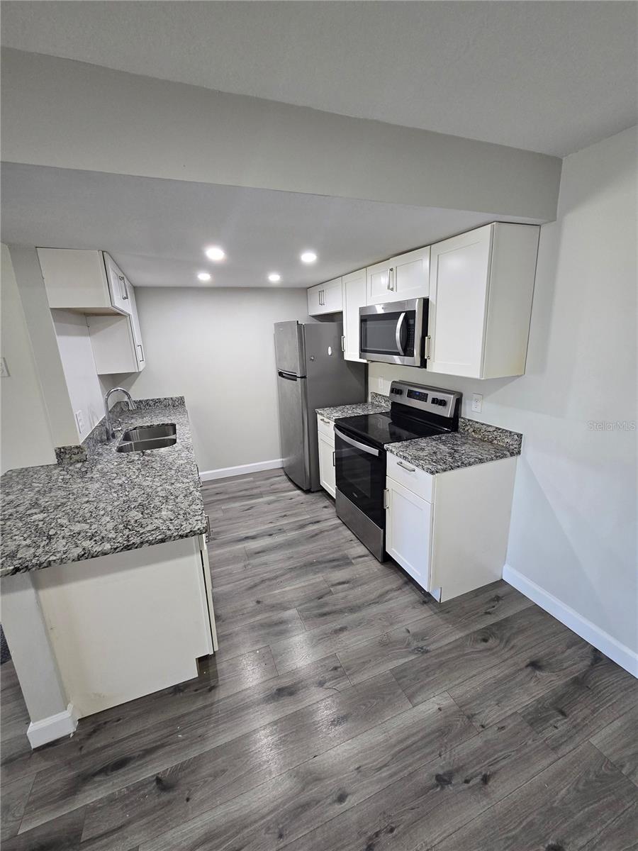 2525 54TH AVE S #4, ST PETERSBURG, FL, 33712