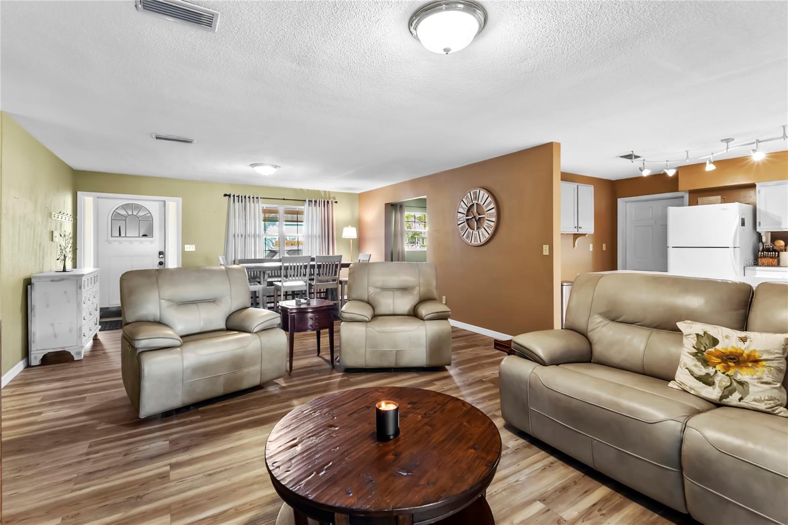 2005 BAYVIEW DR, NEW SMYRNA BEACH, FL, 32168
