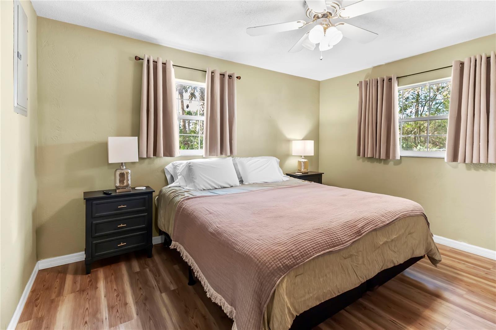 2005 BAYVIEW DR, NEW SMYRNA BEACH, FL, 32168