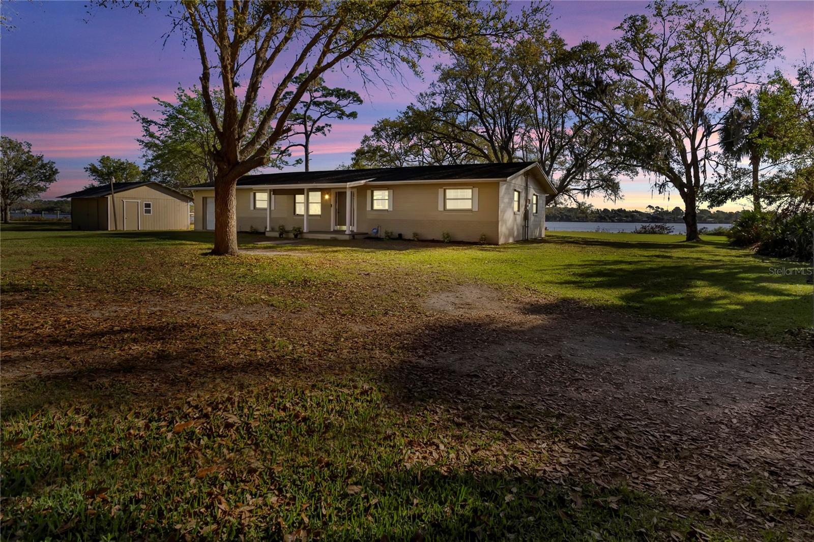 2005 BAYVIEW DR, NEW SMYRNA BEACH, FL, 32168