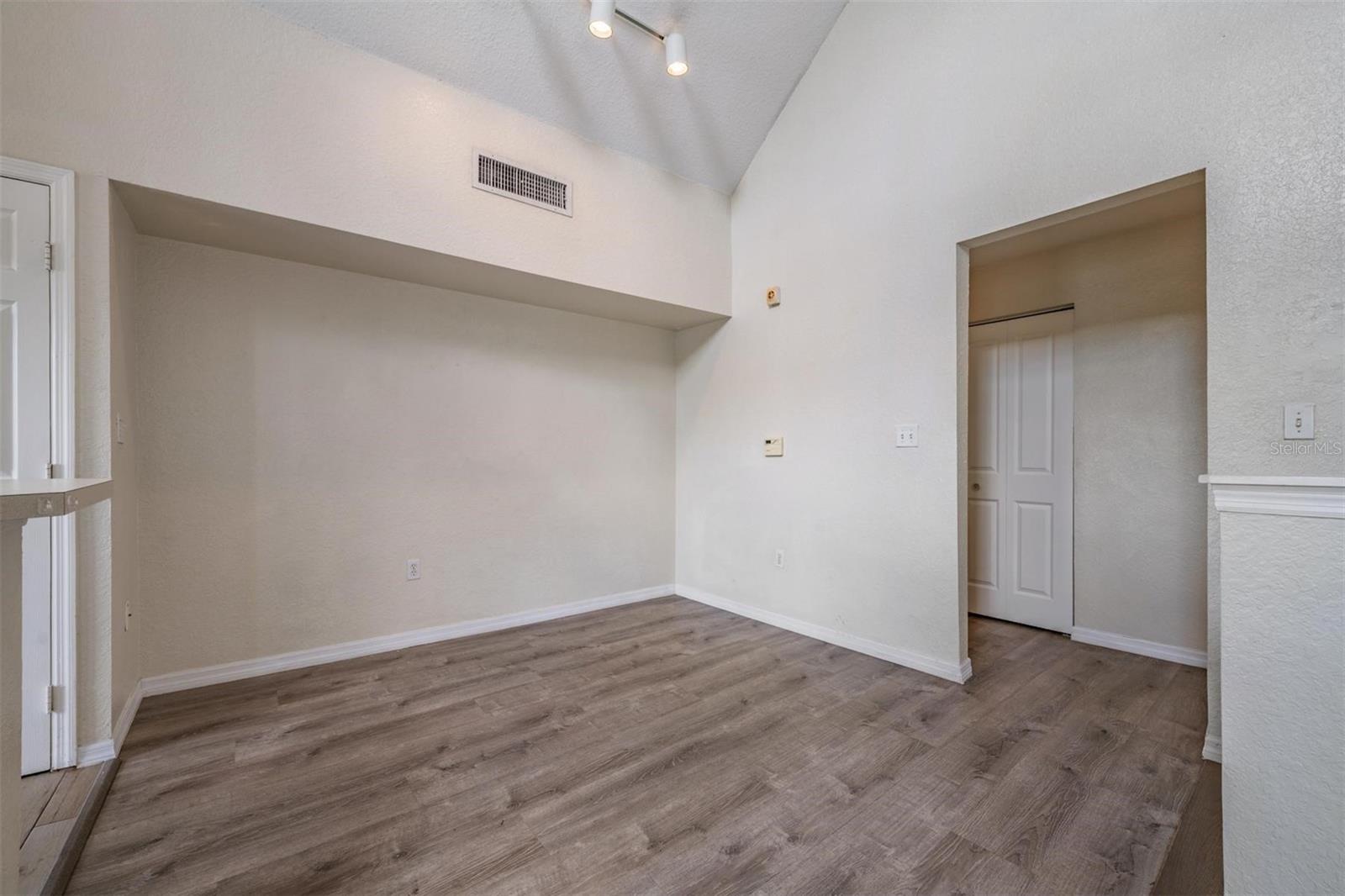 9846 LAKE CHASE ISLAND WAY, TAMPA, FL, 33626