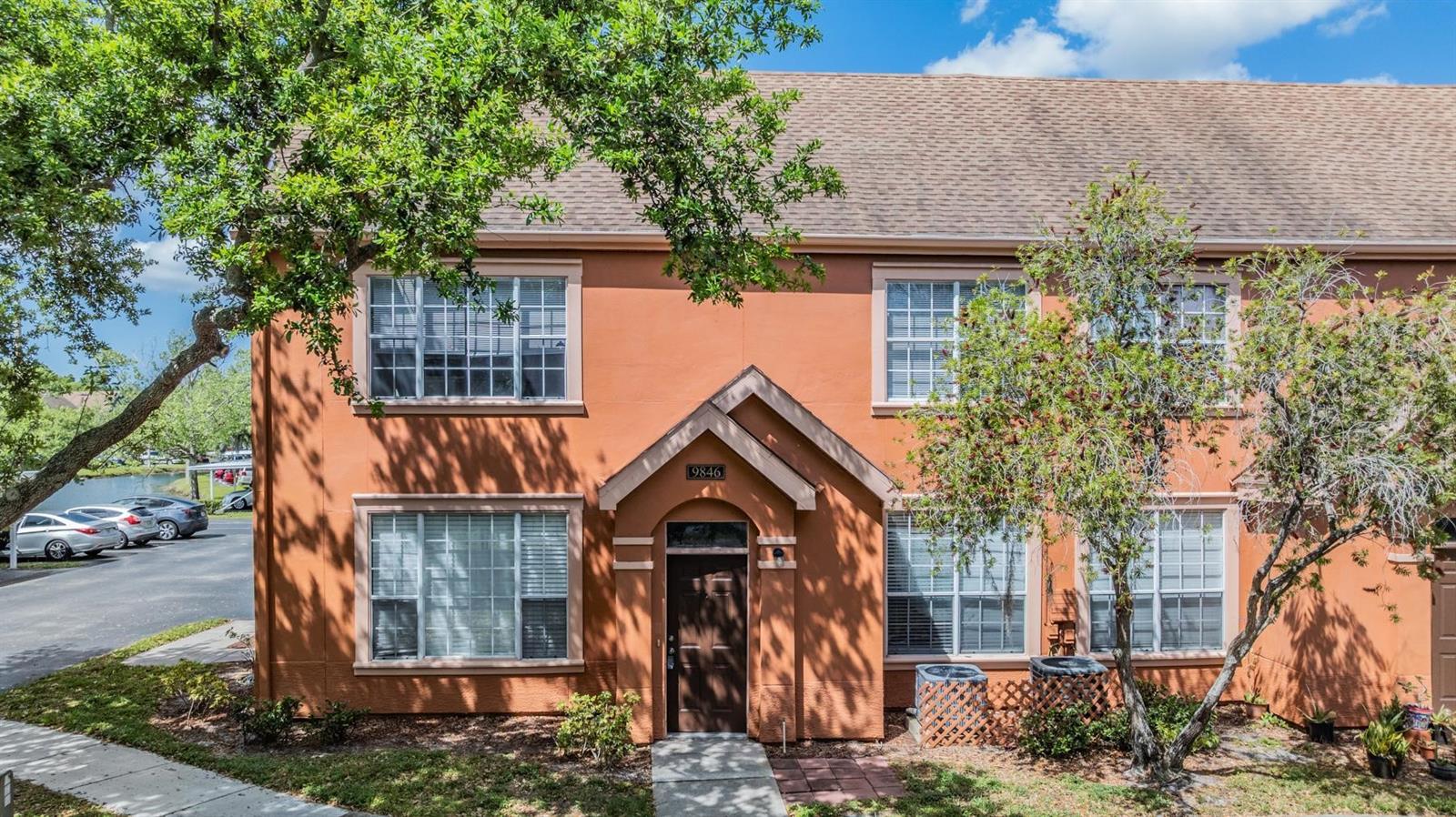9846 LAKE CHASE ISLAND WAY, TAMPA, FL, 33626