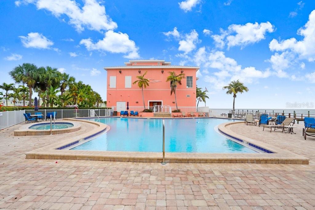 5012 STARFISH DR SE #B, ST PETERSBURG, FL, 33705