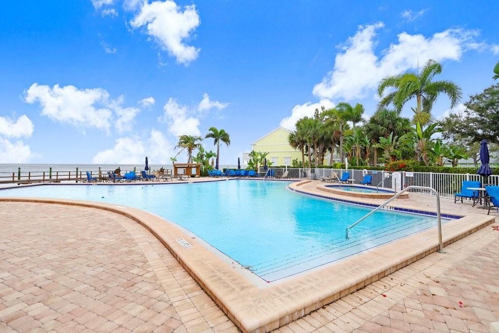 5012 STARFISH DR SE #B, ST PETERSBURG, FL, 33705