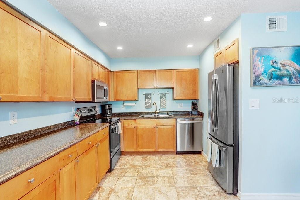 5012 STARFISH DR SE #B, ST PETERSBURG, FL, 33705