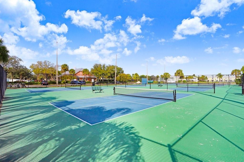 5012 STARFISH DR SE #B, ST PETERSBURG, FL, 33705