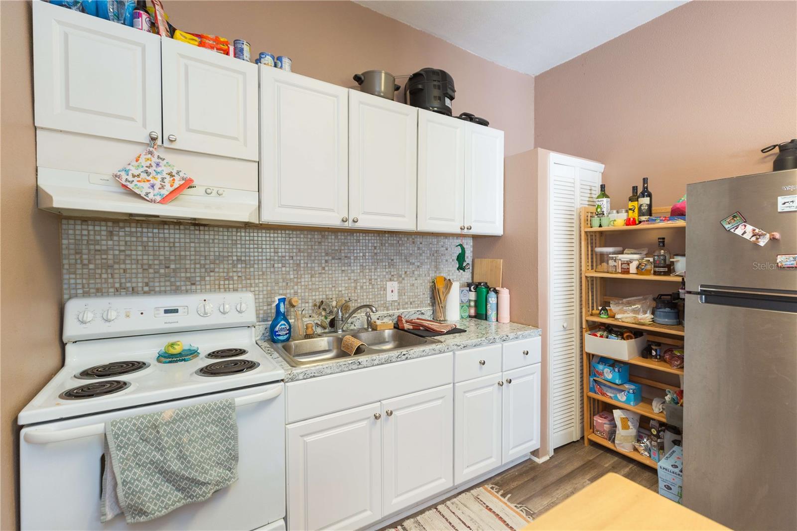 2322 W CHERRY ST, TAMPA, FL, 33607