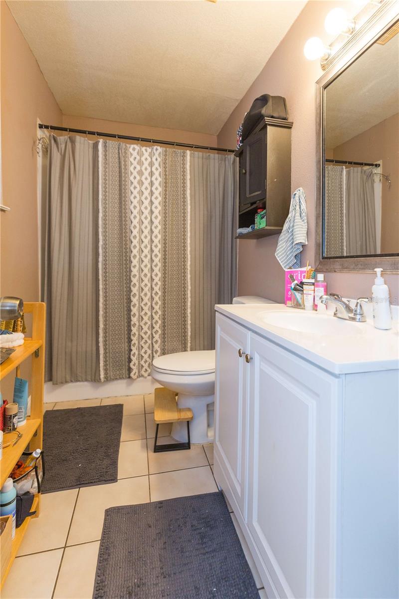 2322 W CHERRY ST, TAMPA, FL, 33607
