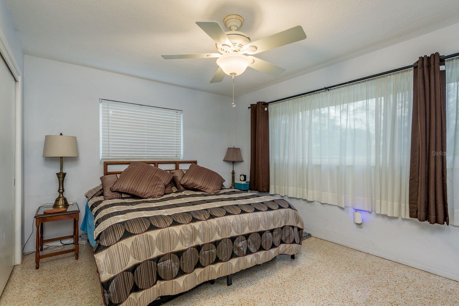 6377 13TH AVE N, ST PETERSBURG, FL, 33710