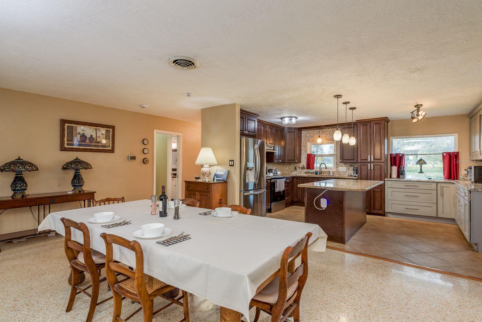 6377 13TH AVE N, ST PETERSBURG, FL, 33710