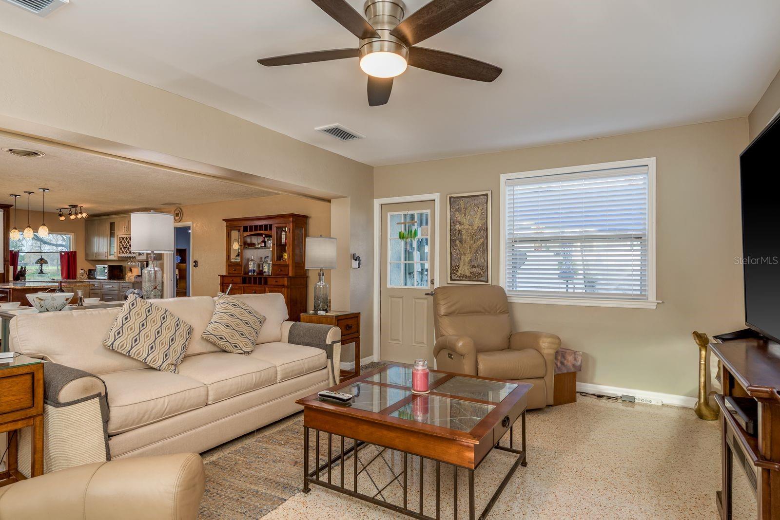 6377 13TH AVE N, ST PETERSBURG, FL, 33710
