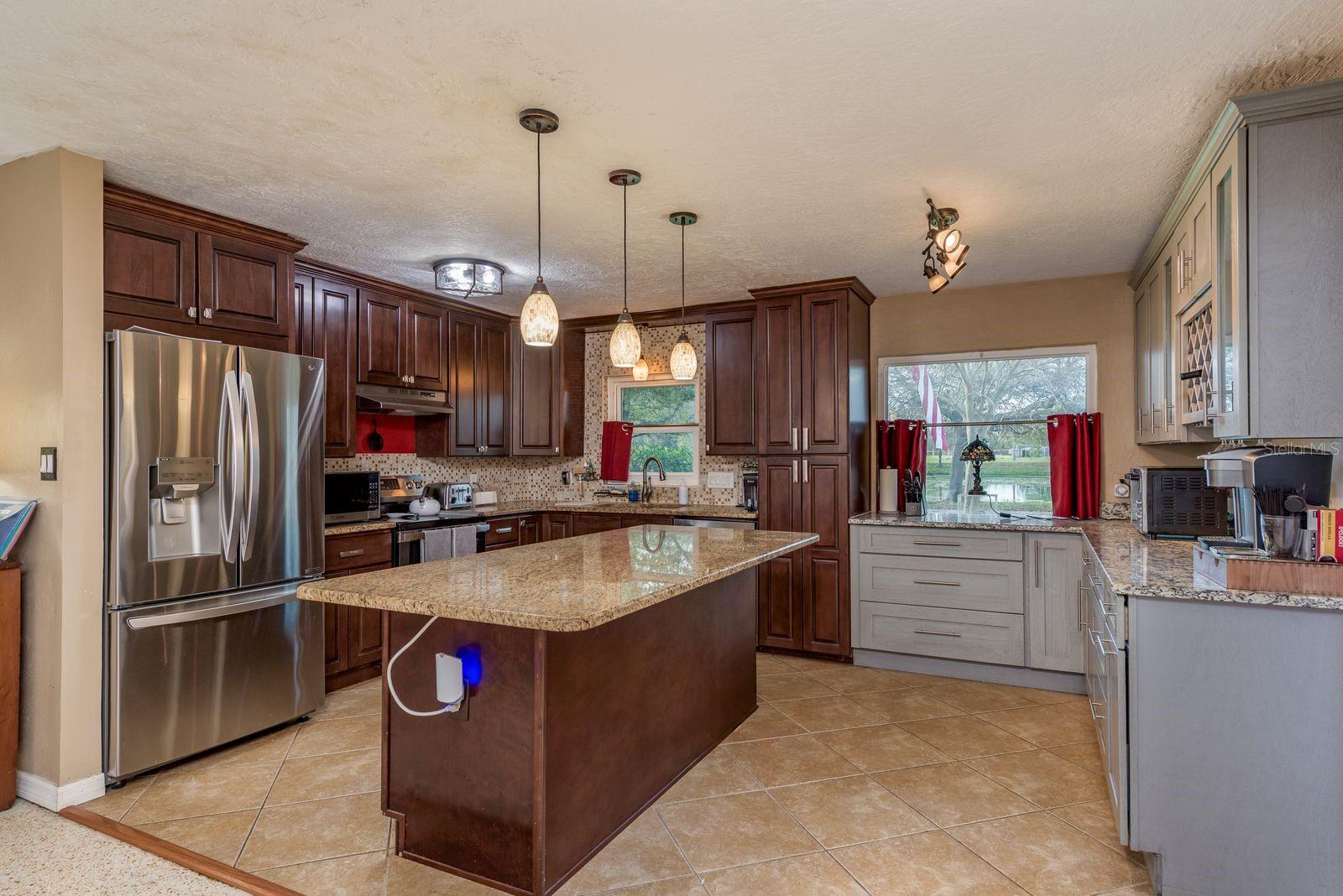 6377 13TH AVE N, ST PETERSBURG, FL, 33710