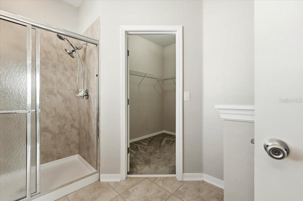 215 LAKESHORE DR, DAVENPORT, FL, 33837