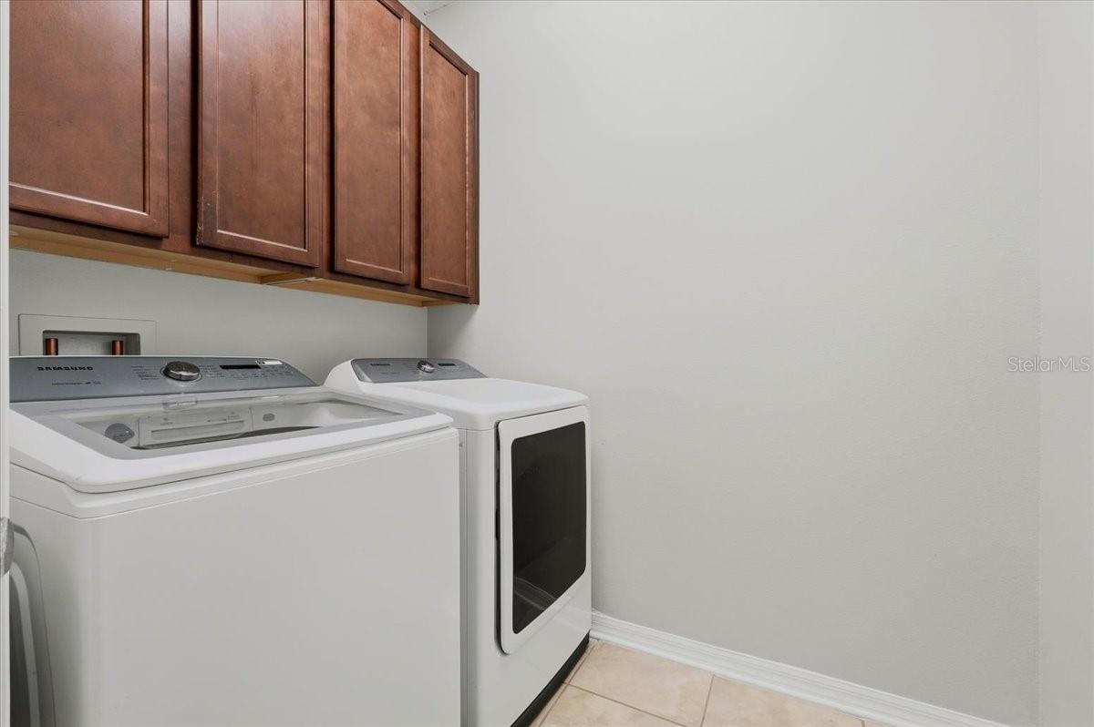 215 LAKESHORE DR, DAVENPORT, FL, 33837