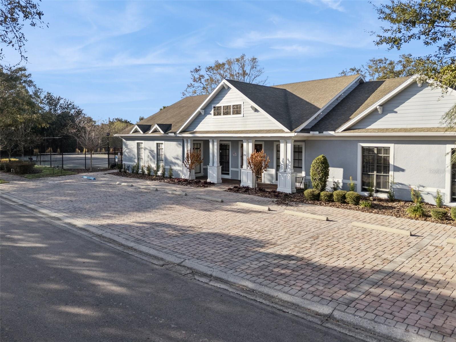 215 LAKESHORE DR, DAVENPORT, FL, 33837