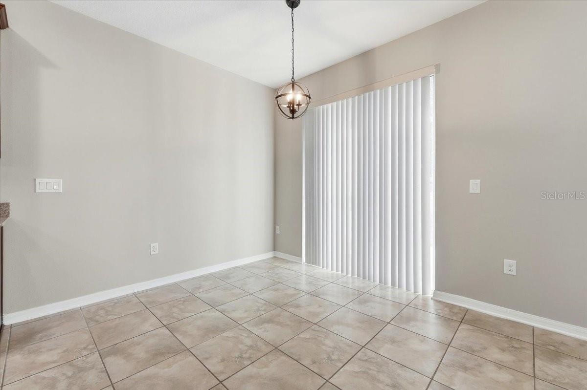 215 LAKESHORE DR, DAVENPORT, FL, 33837
