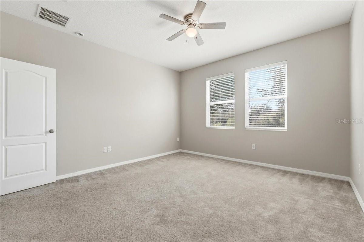 215 LAKESHORE DR, DAVENPORT, FL, 33837
