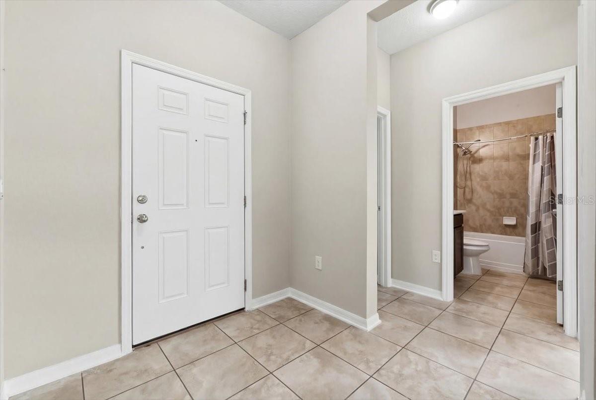 215 LAKESHORE DR, DAVENPORT, FL, 33837