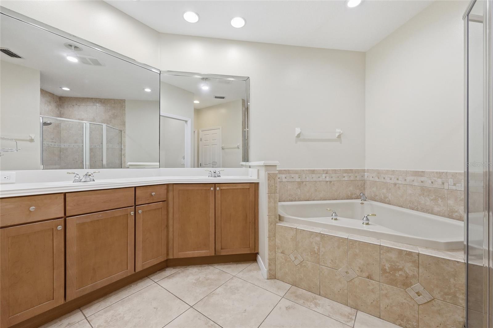 8718 THE ESPLANADE #14, ORLANDO, FL, 32836