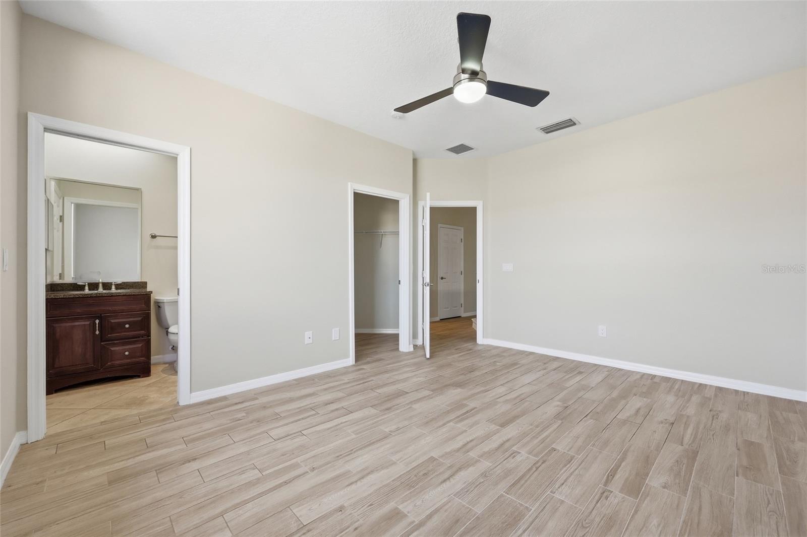 8718 THE ESPLANADE #14, ORLANDO, FL, 32836