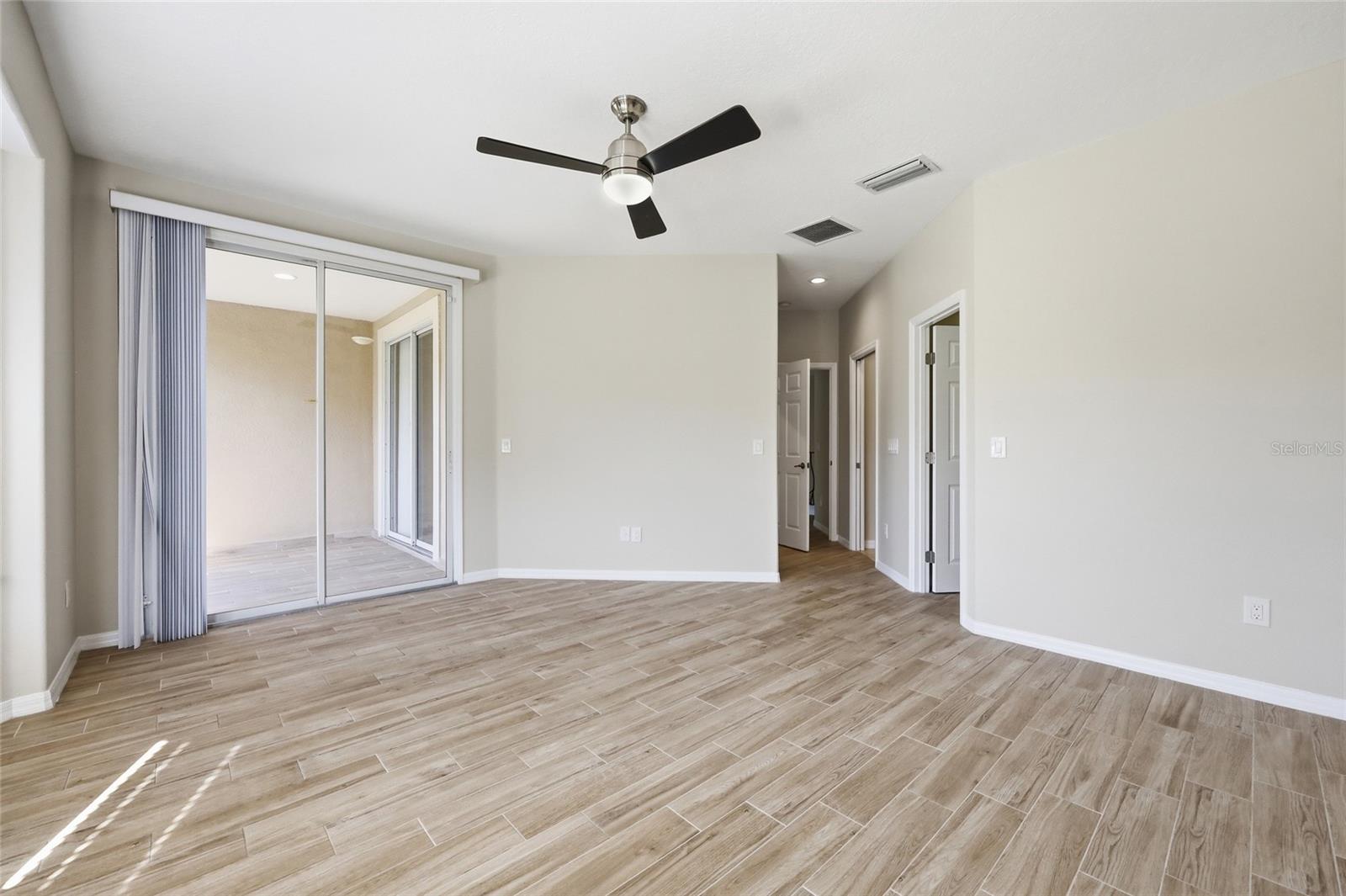 8718 THE ESPLANADE #14, ORLANDO, FL, 32836