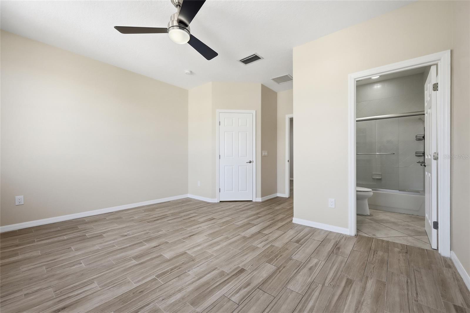 8718 THE ESPLANADE #14, ORLANDO, FL, 32836