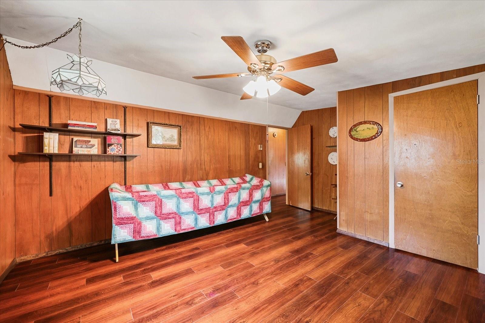 1488 LACONIA DR E, CLEARWATER, FL, 33764