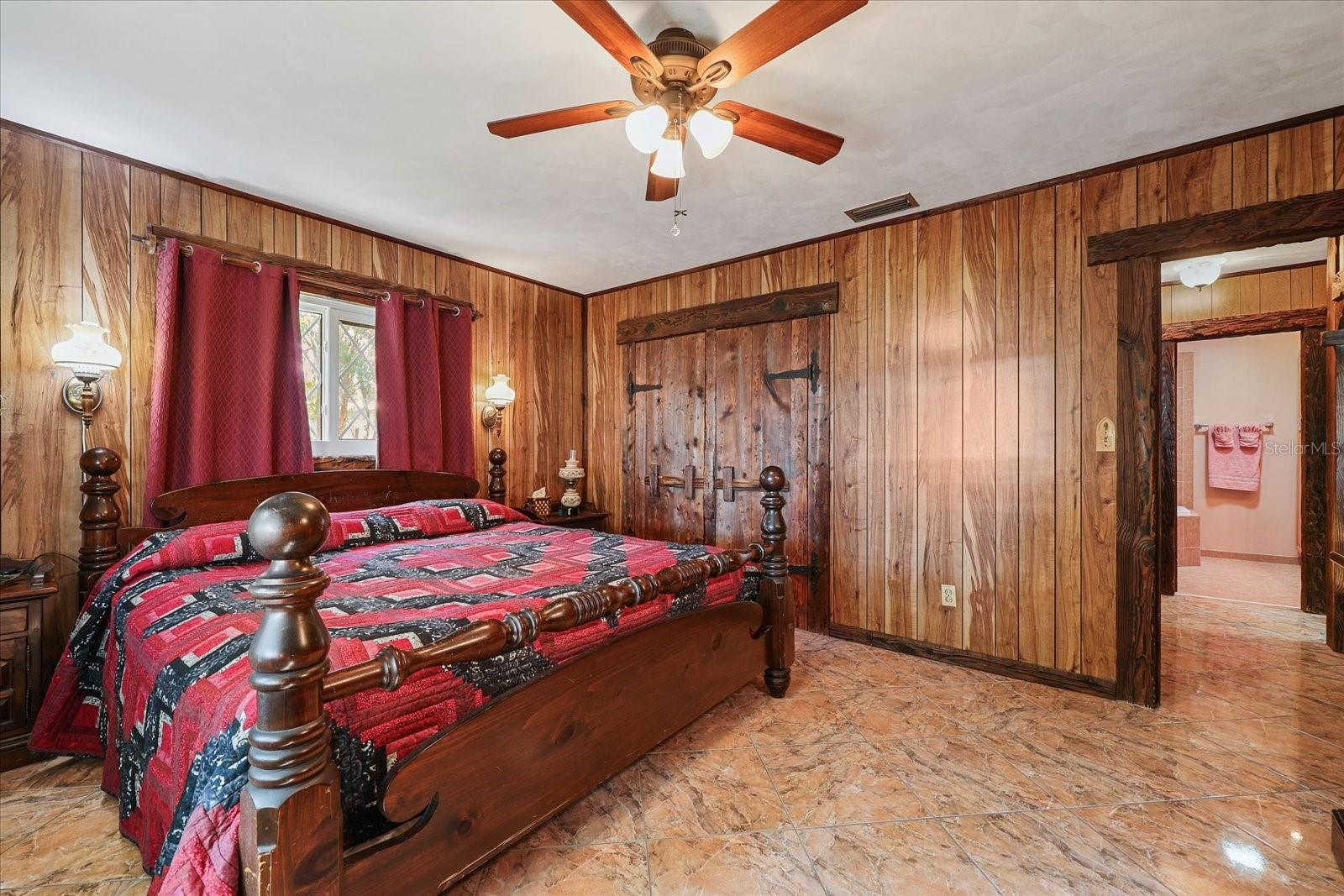 1488 LACONIA DR E, CLEARWATER, FL, 33764