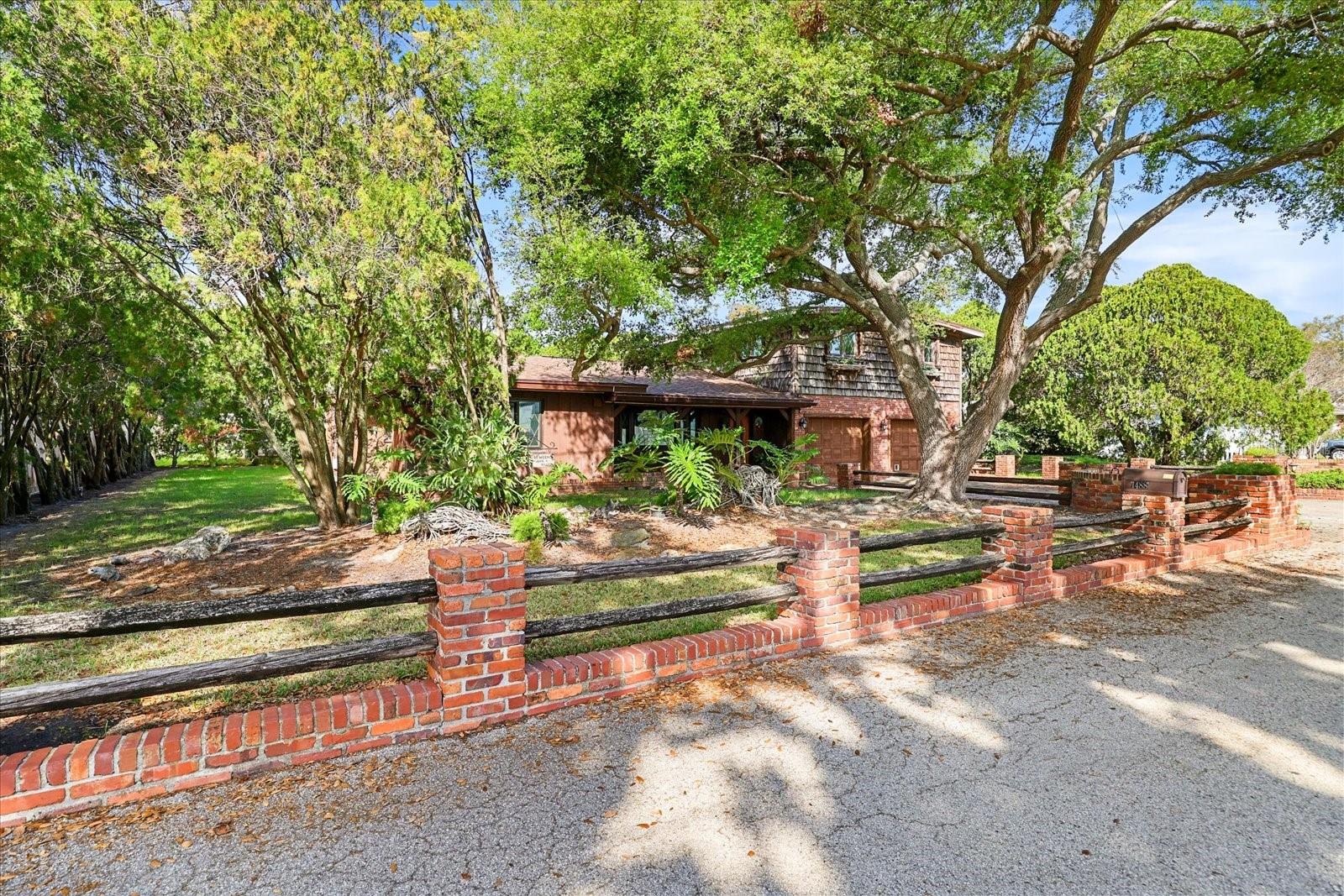 1488 LACONIA DR E, CLEARWATER, FL, 33764