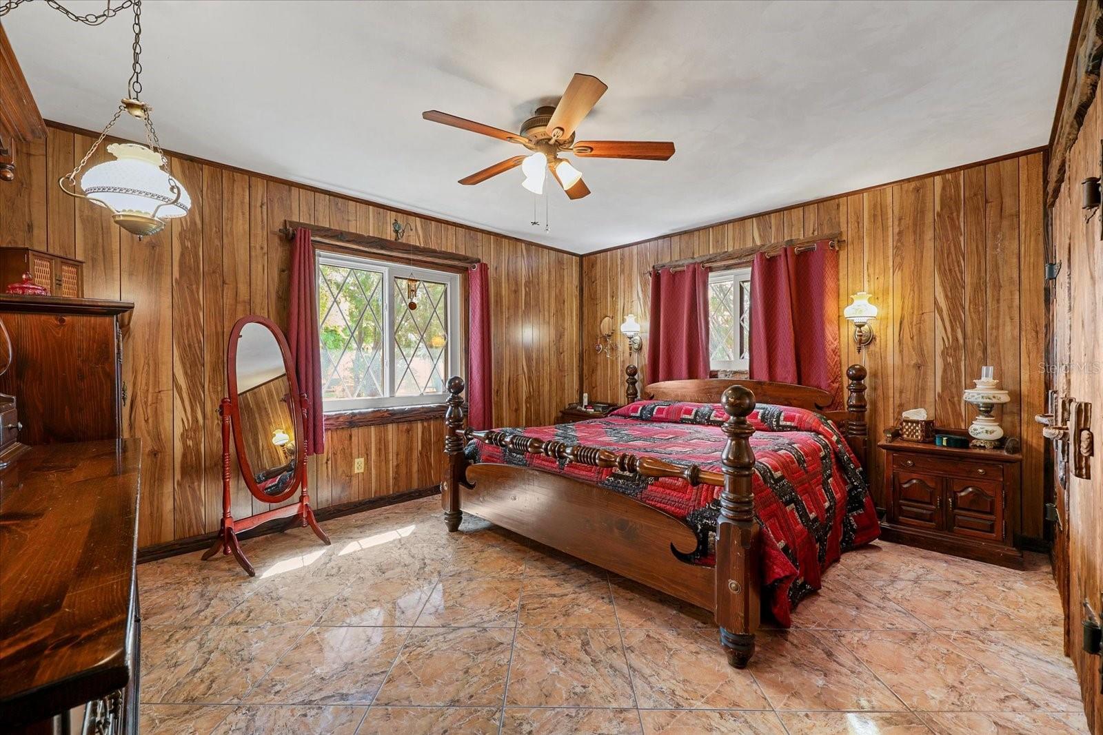 1488 LACONIA DR E, CLEARWATER, FL, 33764