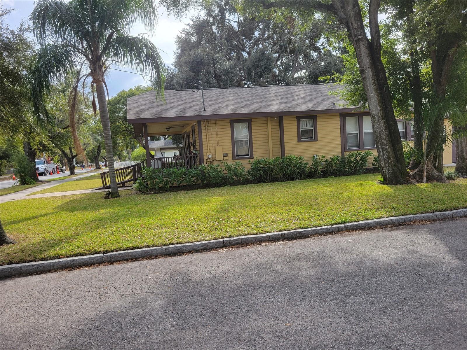6804 N CENTRAL AVE, TAMPA, FL, 33604