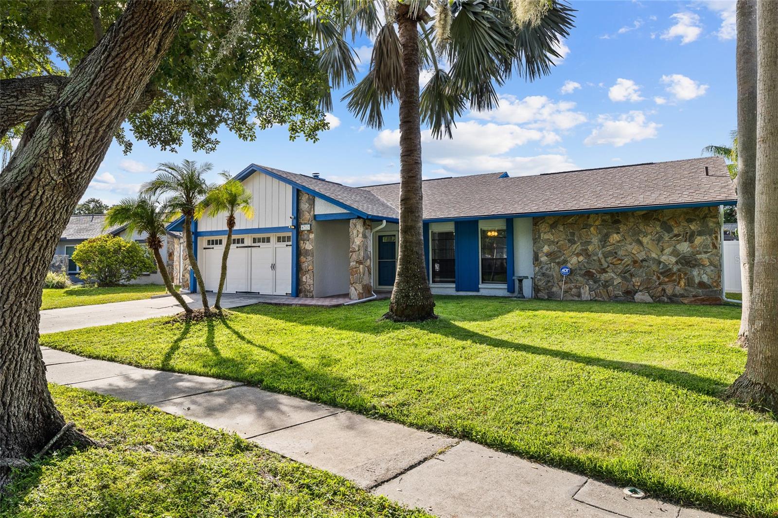 6713 LEEWARD ISLE WAY, TAMPA, FL, 33615