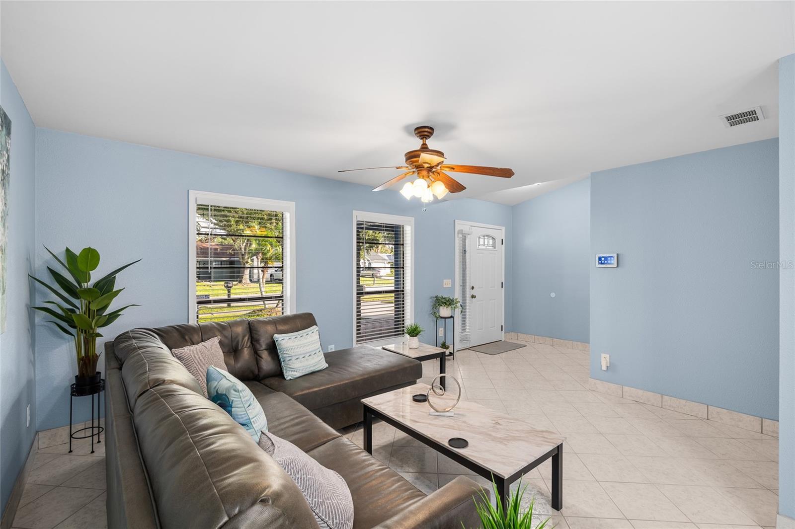 6713 LEEWARD ISLE WAY, TAMPA, FL, 33615