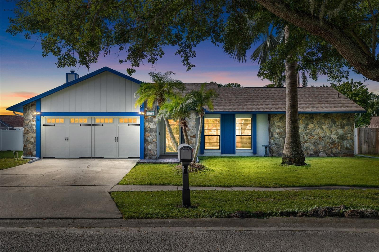 6713 LEEWARD ISLE WAY, TAMPA, FL, 33615