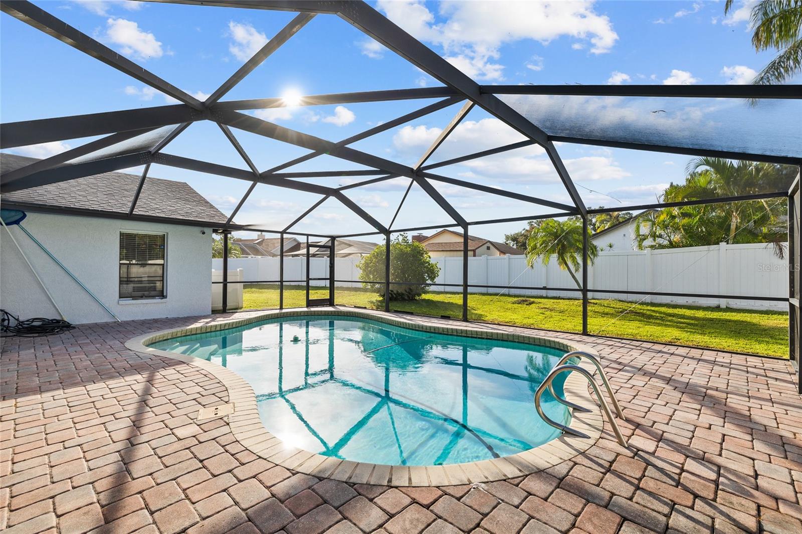 6713 LEEWARD ISLE WAY, TAMPA, FL, 33615