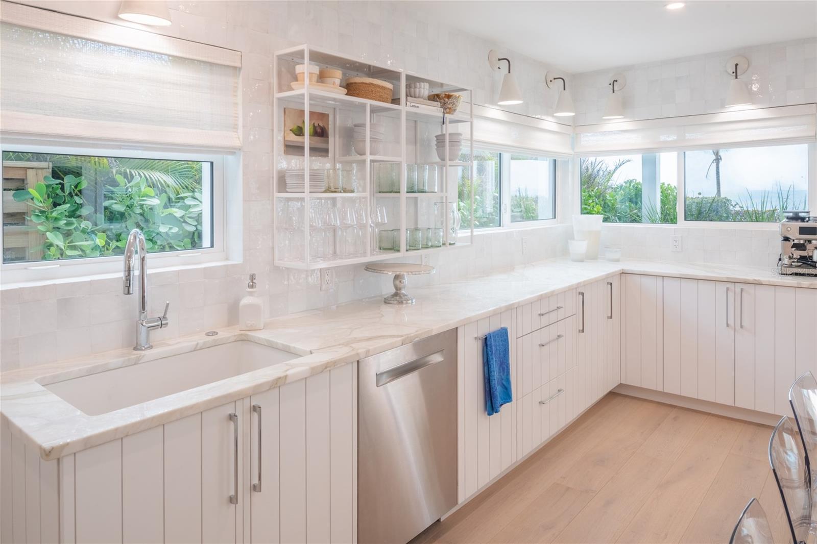 321 CASEY KEY RD, NOKOMIS, FL, 34275