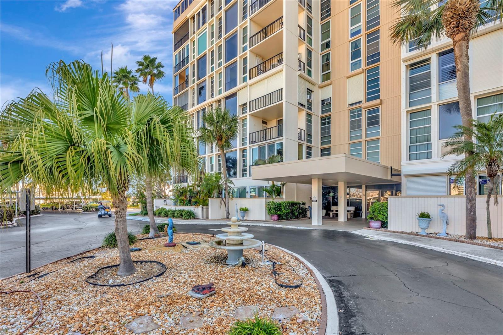 7400 SUN ISLAND DR S #105, SOUTH PASADENA, FL, 33707
