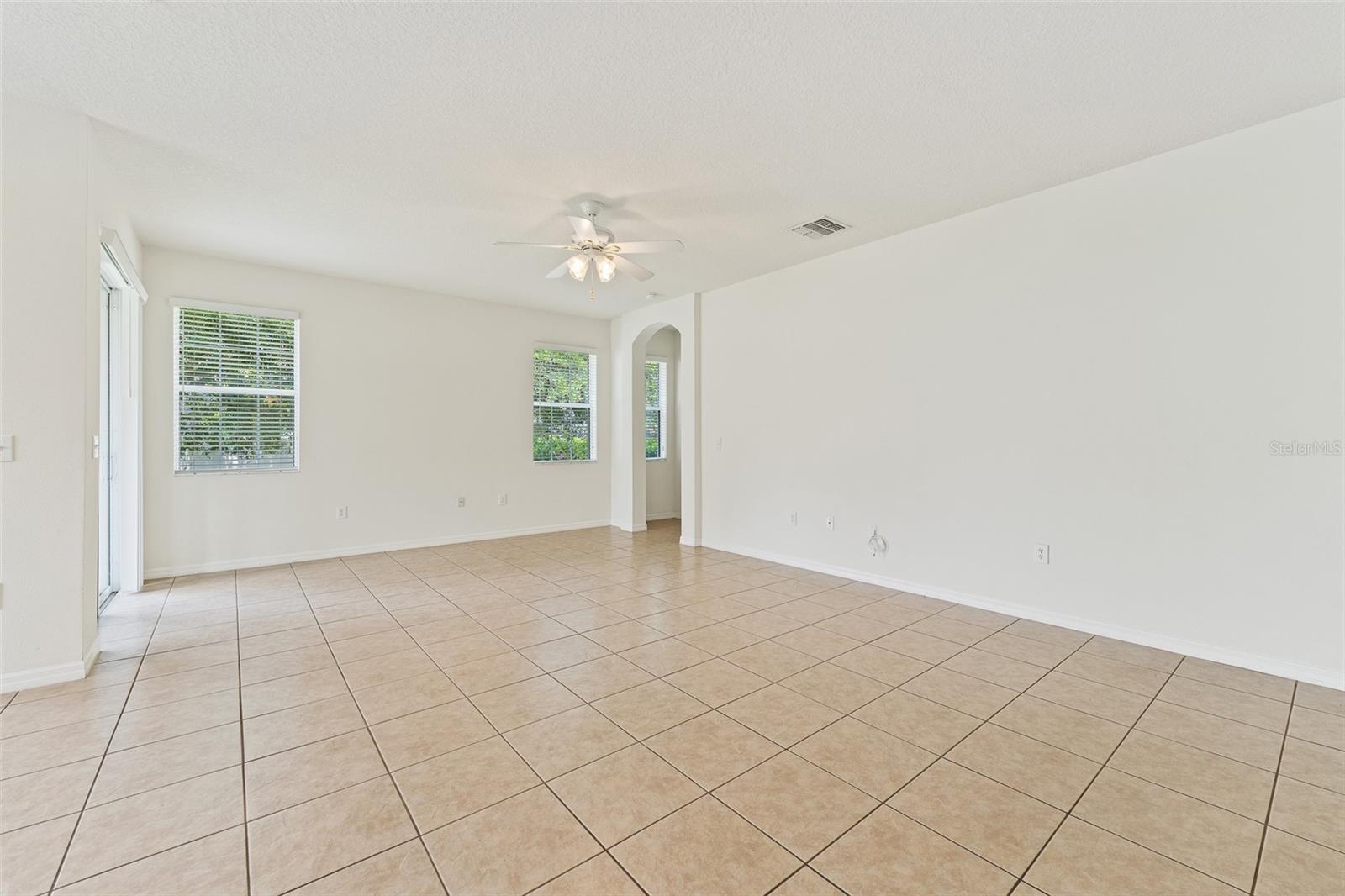 10075 BAYWATER BREEZE DR, ORLANDO, FL, 32827